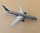 1 400 Boeing 757-200 United Airlines Battleship Grey N565ua Gemini Jets Gjual267