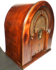 Vintage Philco 71 Cathedral   Wood Shell   Brass Faceplate  19  X 16  X 11 