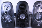 Logitech Z506 3 Surround Sound Speakers Gray  Blue Connection And Volume Control