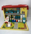 Vintage 1976 Fisher Price Little People Play Family Children s Hospital 931 Lot