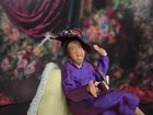 Dollhouse Miniature 1 12 Clay Sculpted Red Hat Society Clapping Lady Doll W Sofa