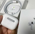 Apple Pro 2nd Generation Wireless In-ear Headset W charging Case Lighting