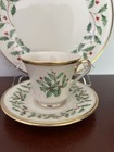 Lenox China Holiday Holly 3 Piece Place Setting   10 5  Plate  Saucer And Cup 