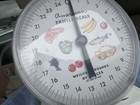 Kitchen Scale Vintage 70s White Metal    american Family Scale    25 Lb