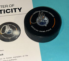 Connor Mcdavid Signed Edmonton Oilers Official Game Puck W  Beckett Loa  bas 