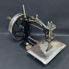Queen Sewing Antique Sewing Machine Hand Crank Sewing Machine