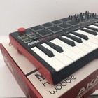 Akai Pro Mpc Mini Mkii 25 Key Usb Midi Keyboard Controller W  8 Drum Pads