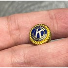 Kiwanis International Lapel Pin Gold Tone Blue Enamel Rope Border Leavens