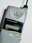 Vintage Motorola Piper Flip Cell Phone  No Charger  Untested 