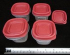 Lot Of 4 Rubbermaid Square 4 Oz Storage Containers 7j53 With 5 Red Lids 7j54