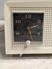 General Electric Model C-402a  tube Radio Clock Am Ge Vintage Mcm White