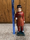 Vintage The Beefeater Yeoman Gin English Ceramic Decanter W spear Bb 945