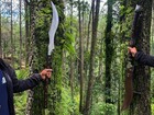 Custom Handmade Carbon Steel Blade Long Handed Machete Sword   Hunting Sword