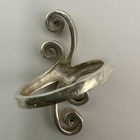 Beautiful Sterling Silver Ring Thin Shaft With Elongated Swirls Size 7 5 
