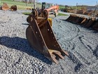 24  Cat Excavator Bucket  80 Mm Pin  Fits  Cat  Case  Deere  Hitachi
