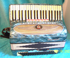 Monarch Blue  3   4 Reeds Accordion 7 Reg  Accordian Nice Used Condition 16   