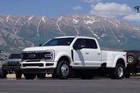 2025 Ford F-450 Platinum Fx4