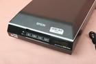 Epson Perfection V600 Photo Flatbed Color Scanner W  Power Supply Tested Working
