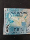 Lot Of Two 1992   1999 New Zealand  10 Kate Sheppard Notes Both Are Uncirculated