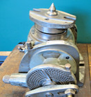 Van Norman  2-6193 Universal Dividing Head With Center  Dog Drive Plate draw Bar