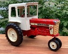 Vintage Ertl International Harvester Farmall 560 Tractor W cab