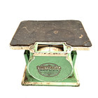 Vintage Universal Bath Scale Landers Frary   Clark Cast Iron 300lb