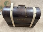 Antique Vtg Singer Sewing Machine 1922 Wood Carrying Case Key 1920   s Bt7