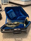 Yamaha Yhr-313 Single French Horn Brass Lacquered With Yamaha Case   Mouthpiece