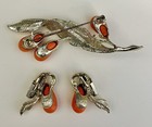 Sarah Coventry 1962 Bittersweet Faux Coral Leaf Brooch And Earring Set Gold-tone