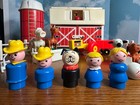 Vintage Fisher Price Little People Play Family Farm 915  Complete  Very Nice