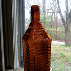Drakes 1860 Plantation Bitters 4 Log Cabin Figural Bottle Amber Drippy Lip Mint
