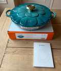 Le Creuset Signature Cast Iron Petal Shallow Casserole 2 25qt Riviera Blue New