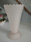 Vintage Frosted Pink Diamond Point Glass Vase Scalloped Rim Pedestal Vase 8   