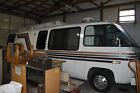 1975 Gmc Motorhome   Cream