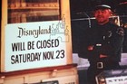 Disneyland Photo Nov 1963 Jfk Kennedy Assassination Harbor Gate Security 4  X 6 