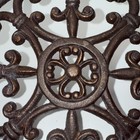 Vintage Cast Iron Trivet Fleur De Lis Pattern Footed 8   diameter