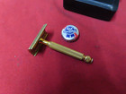 Vtg Gilette 1950 s Ball End Dbl Razor gold Fin 1-wilks n case usa gd     gr5 3 25r
