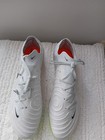 Nike White orange Speckled Heel Soccer Cleats Women s Us 13 Medium  b m 