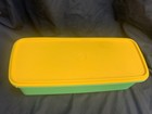 Vintage Tupperware    782 Green Celery vegetable Keeper Yellow Lid