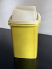 Vintage Tupperware Pickle Keeper Avocado Green   1330-6 Pick A Deli W  Strainer
