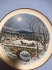 1979  dashing Though The Snow   Christmas  Avon  9 Inch Collectible Dinner Plate