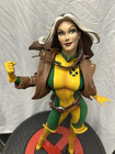 Sideshow Marvel X-men Rogue Exclusive Premium Format Statue W  Print  200 Of 750