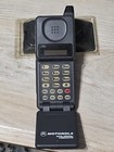 Vintage Motorola Ameritech Flip Cell Phone Model F09hld8415cg   Extra Battery