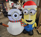 Gemmy 5ft Tall Minion Kevin Building Snowman Scene Christmas Inflatable