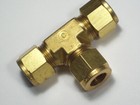 1- Swagelok Brass Union Tee Fitting   1 2  Od Tube   B-810-3