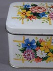 Vintage Trellis Florals Metal Hinged Tin Box 4 X 3 25 England