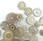 Buttons Lot Of 100  Antique Vintage Carved Mother Of Pearl Dolls Craft Sewing