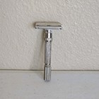Vtg Gillette Slim Adjustable 1-9 Double Edge Safety Razor Twist To Open