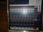 Soundcraft Mixer Fx16ii  With Skb Hard Shell Case  Mint Condition 
