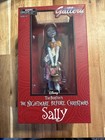 Nightmare Before Christmas - Sally Skellington Diamond Select Femme Fatales
